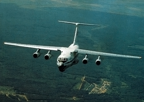 Il76 04